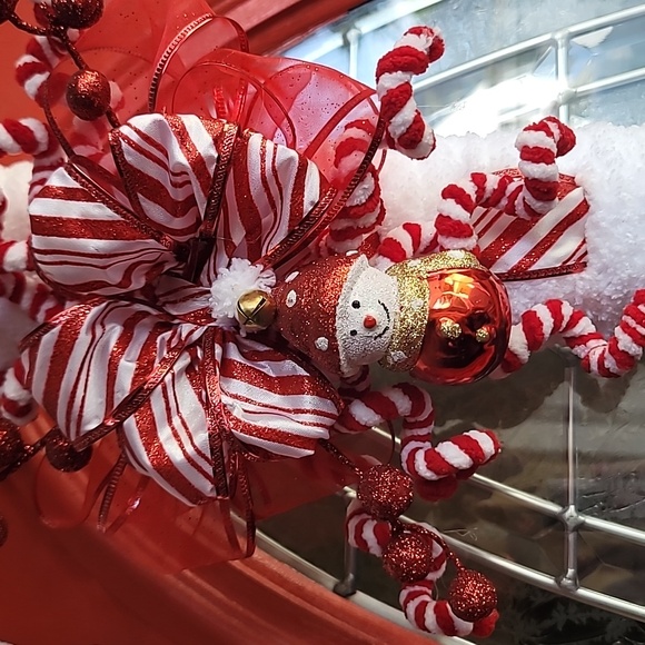 Handmade Christmas Candy Cane Wreath - Picture 6 of 6